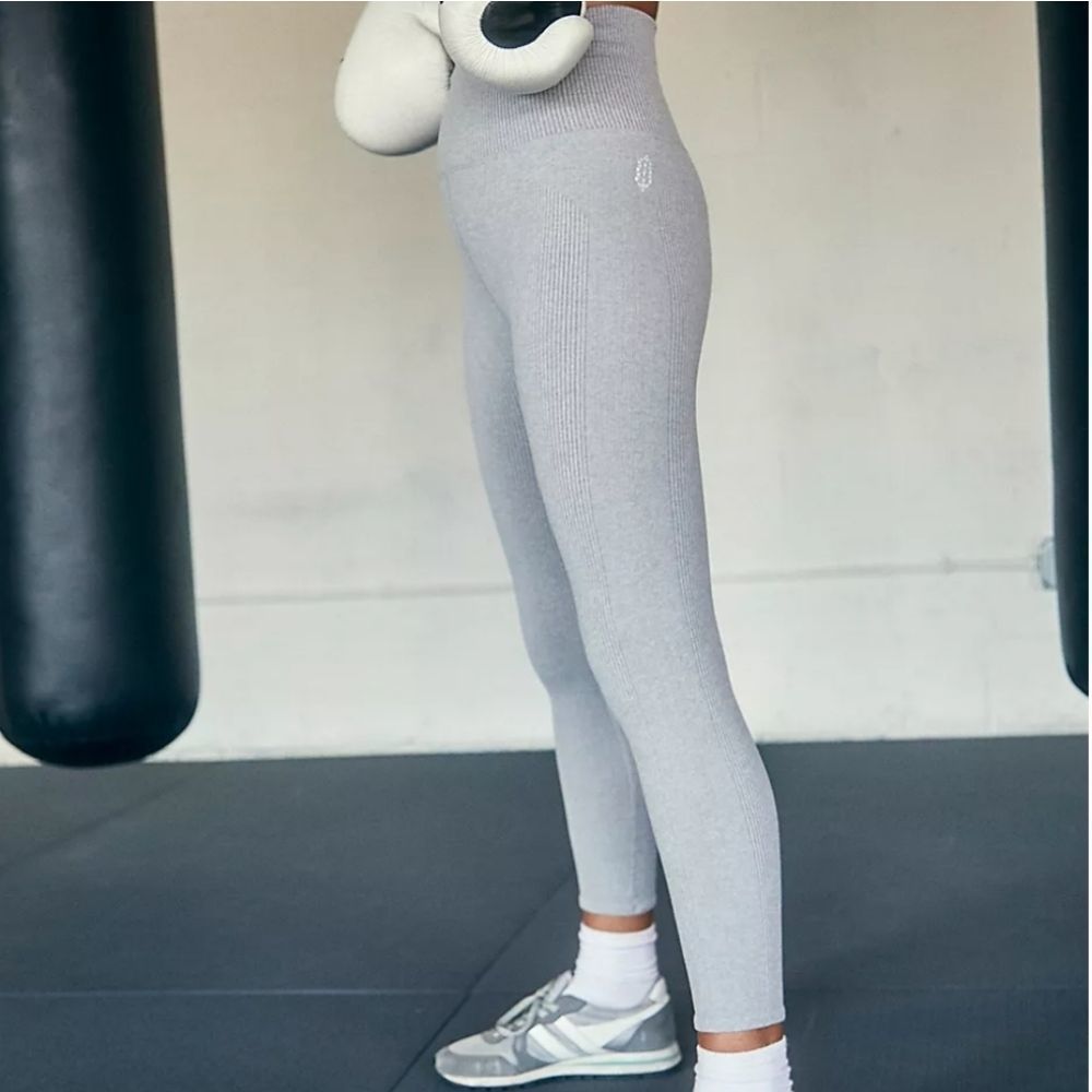 🤩New Free People ultra high rise 7/8 Happiness runs leggings size s/xs - Picture 5 of 13